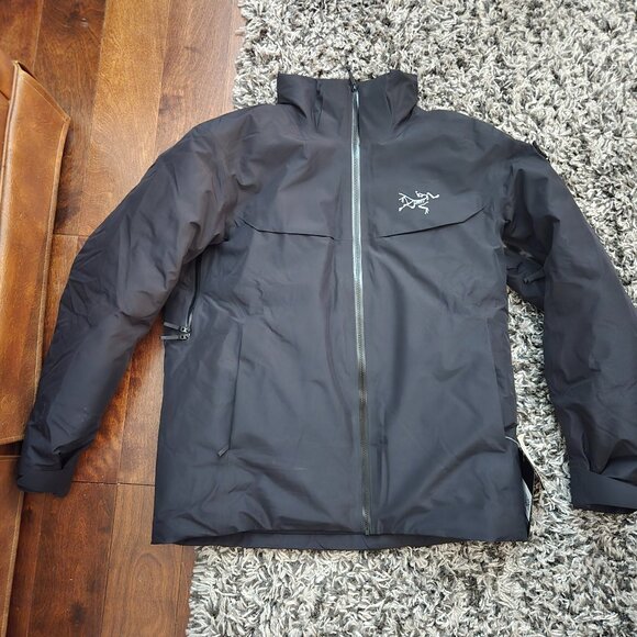 Arc'teryx Brand new Winter Coat, with hood.Original tags on it, and never worn